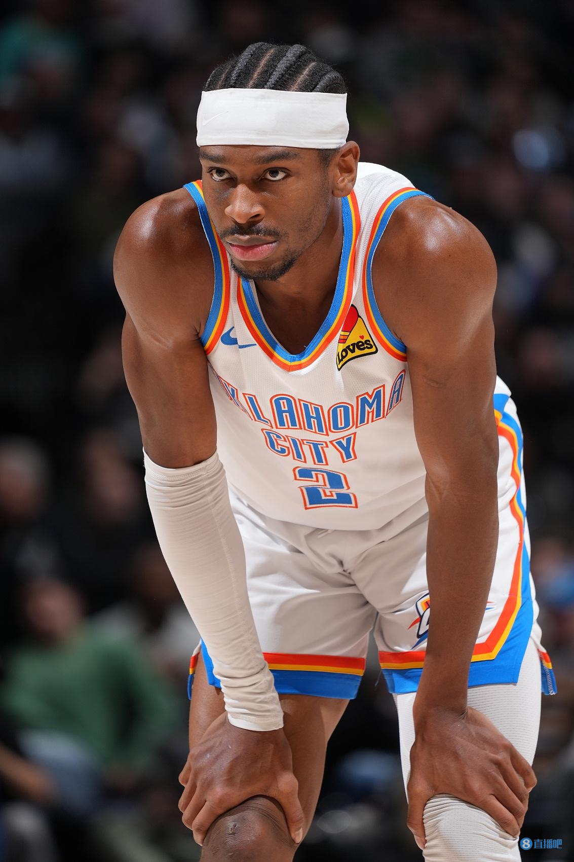 双拳难敌四手!亚历山大全场16中9 得到25分6板5助1盖帽