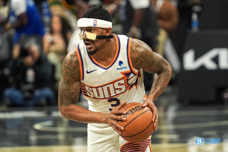 沃格尔:比尔这周恢复良好&很接近复出了 努尔基奇今日可以出战