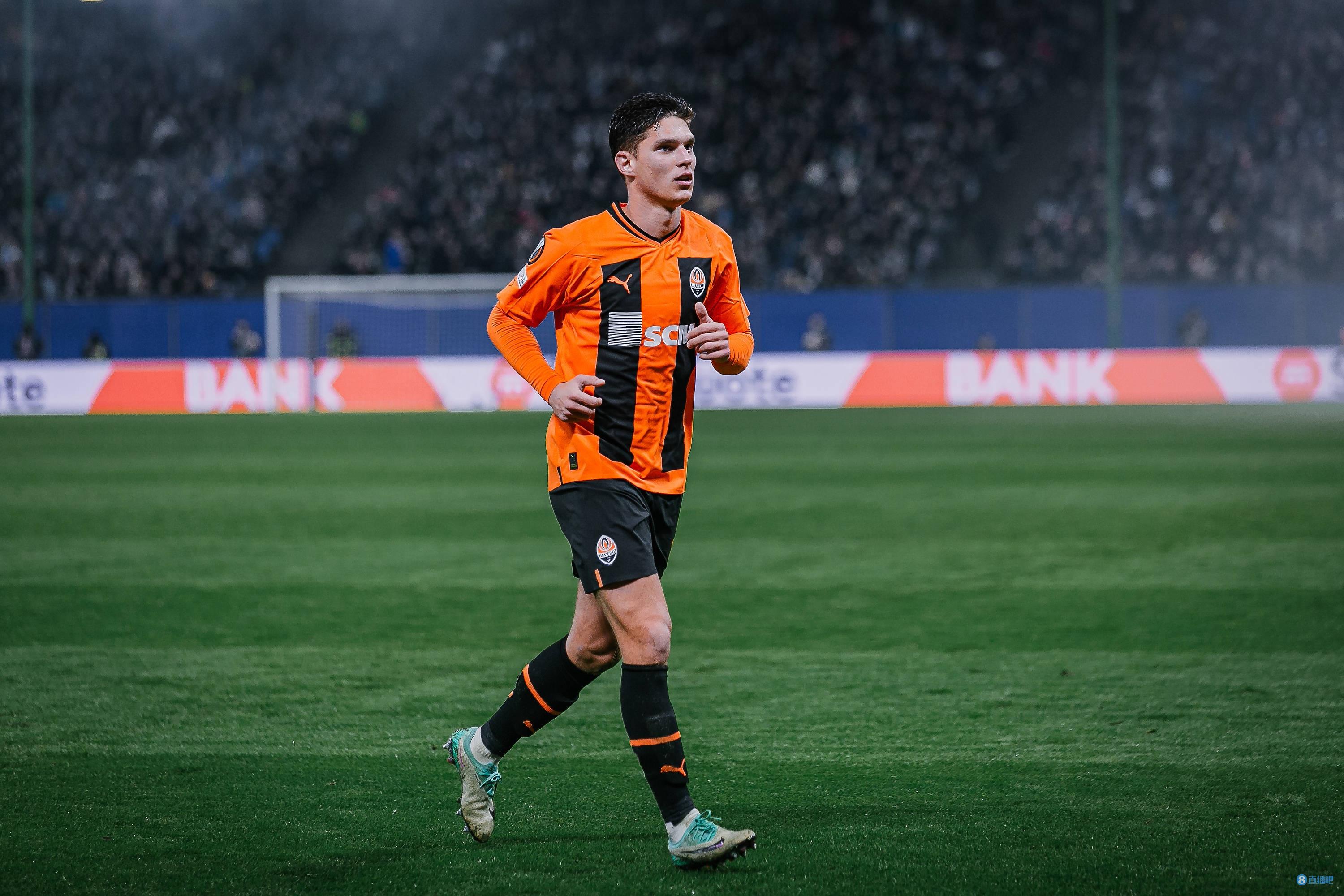 苏达科夫:我的偶像有魔笛&福登&巴雷拉,愿意考虑来意甲踢球