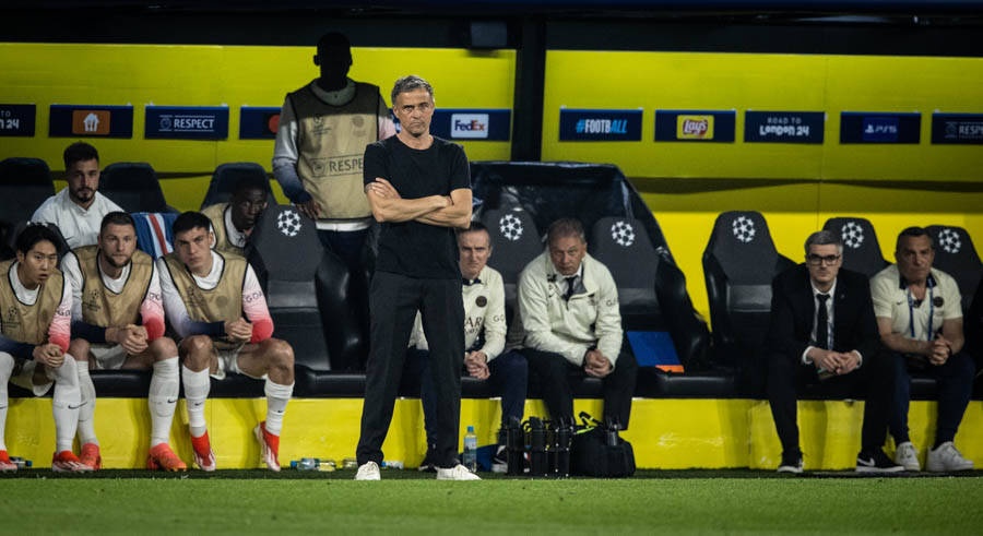 缓和队内矛盾!记者:恩里克与巴黎高层、球员都进行了交流