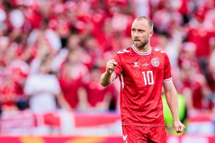 本届欧洲杯创造机会榜:埃里克森16次居首,克罗斯次席