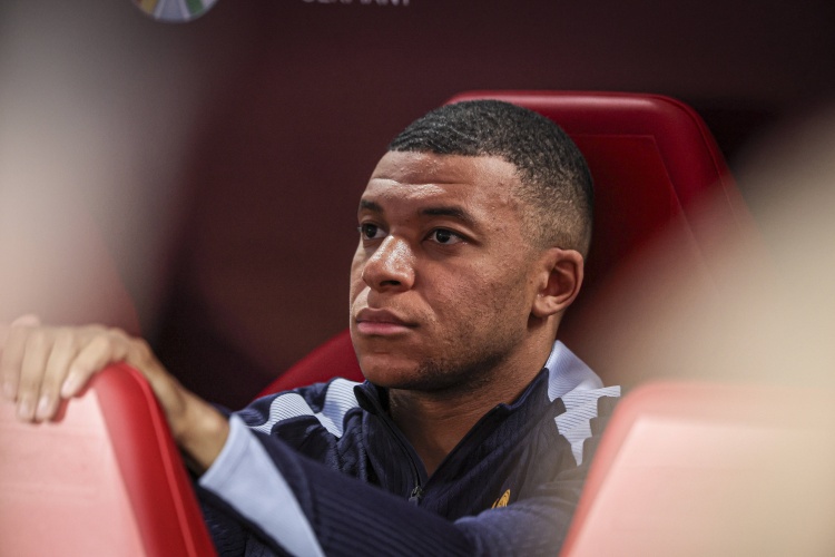 科贝:姆巴佩在皇马亮相的时间不会提前,亮相后他会进行手术