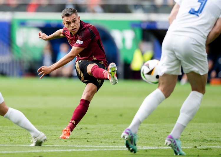 特罗萨德父亲:特德斯科不称职,我儿子被批是因为位置不对