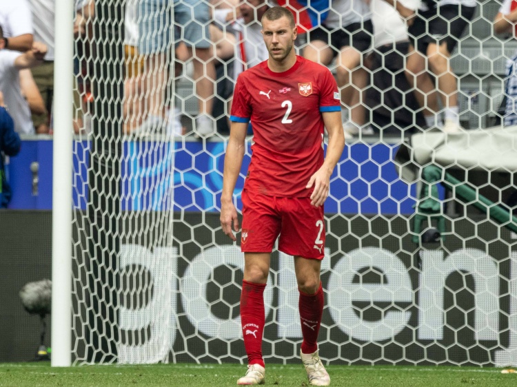 米体:米兰有意中卫帕夫洛维奇,转会费需2000万至2500万欧