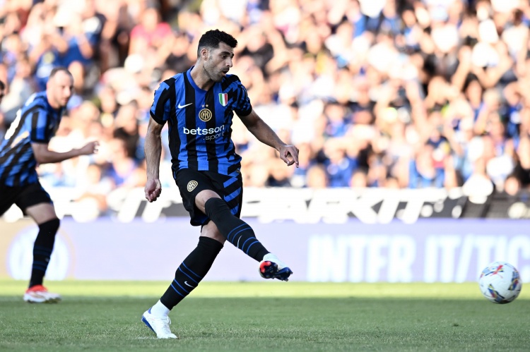 意媒:塔雷米和阿瑙托维奇恢复顺利,有望在下周二或周三恢复合练