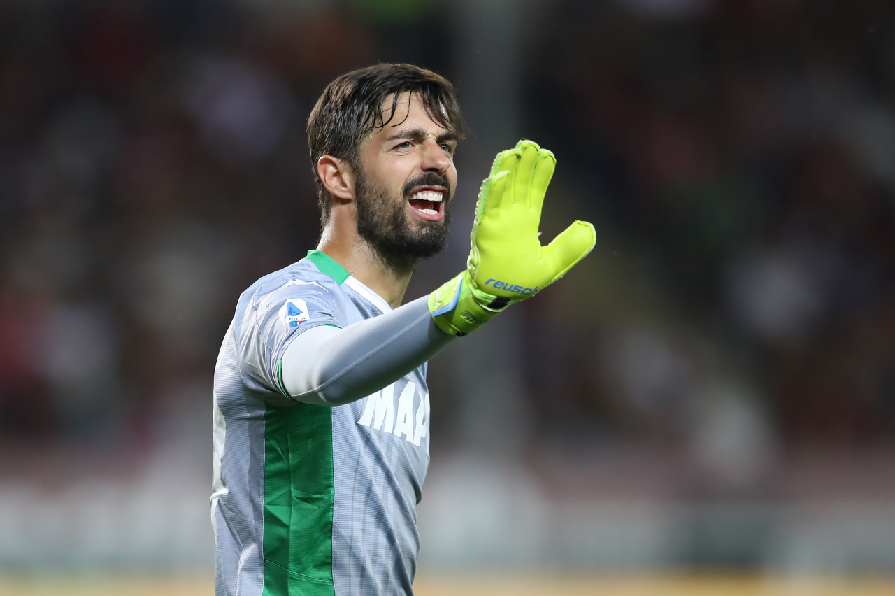 全市场:米兰有意免签37岁门将孔西利,球员从小就是米兰球迷